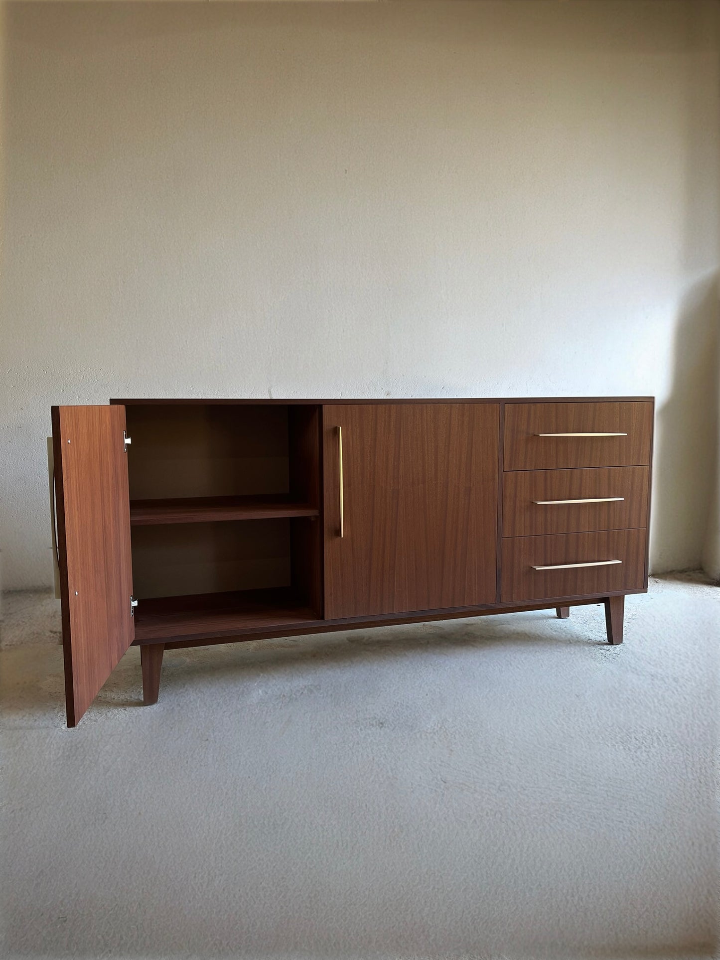 Aster Sideboard